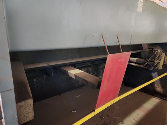 1/2" x 10' Durma #SB-3013, hydraulic shear, 5.1" stroke, 10 SPM, Durma ENC100M, front operated power back - Image 3