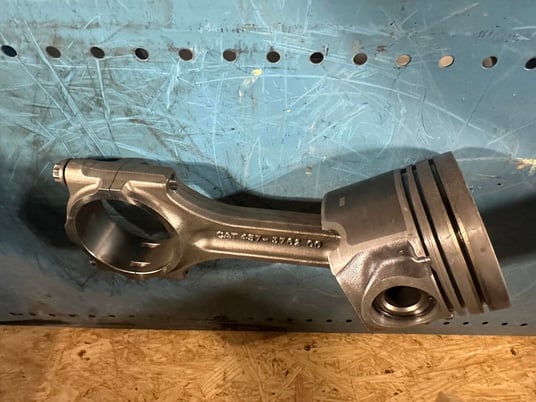 Caterpillar #C7, Piston rod group, industrial ser. prefix JTF, new takeout, 2022 (6 available) - Image 2