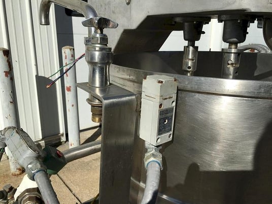 60 gallon Groen #DTA/3-60, tilting agitation & scrape direct steam " cook/chill" kettle - Image 6