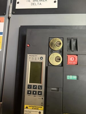 Square D, 1600 Amp, 2200 Volts, 700 Volts, 50 KA Delta Wye Main Breaker, 2006 - Image 4