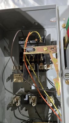 General Electric, 300 Line Control, disconnect & load switch, combo box type 1 enclosure - Image 5