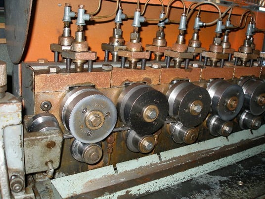 6 Stand, Maplewood, 1" arbor, 2" roll space, .25"-2.5" vertical adj., 4.5" horizontal centers, 300 FPM, 1975 - Image 2