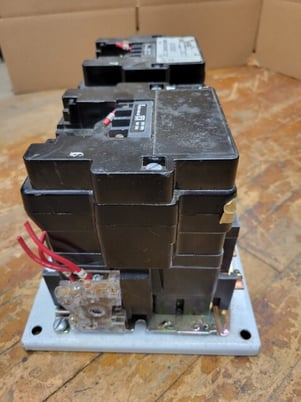 Square D, 8702SE02, Reversing Contactor, 600VAC, Series A Size 3 Coil 110/120V SEO2 - Image 7