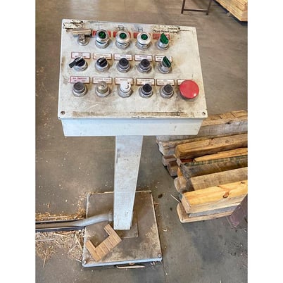 2 4" x 4" Yates American #B-26, top & bottom rough lumber planer, 24" x 4" open capacity - Image 4