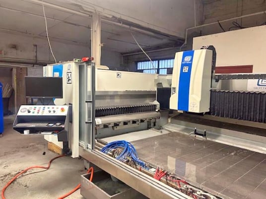 Bottero #Practica-Plus-Variant-3300, CNC glass horizontal machining center, 2019 - Image 2