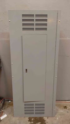 600 Amp. Square D, Panelboard, 120/208Y Volts, 600A 700A NF Panelboard Loaded NEW 14 Breakers Installed - Image 2