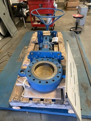 10" DeZurik #KSV, Manual Knife Gate Valve, 740 psi CWP, 300 psi Nominal Valve Class, 180 F max., Never Used - Image 9