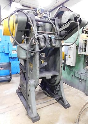 70 Ton, Federal #6, OBI press, 5" stroke, 13.5" throat, 13" die space, 3" ram, 45 SPM, air clutch & brake - Image 3