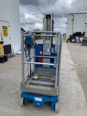 350 lb. Genie Industries #GR-20 Runabout, scissor lift, electric, 20' platform height, 2013 - Image 10