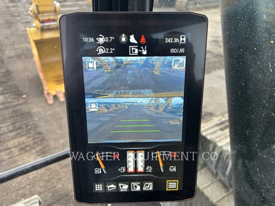 Caterpillar 323, Crawler Excavator, 242 hours, S/N: NDL40119, 2024 - Image 5