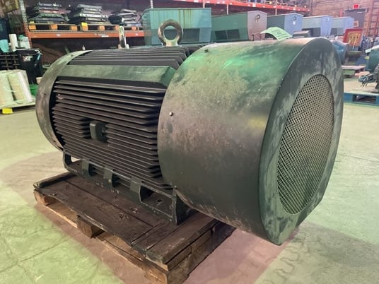 600 HP 1200 RPM Toshiba, Frame 5810UZ, TEFC BB, 460 Volts - Image 2