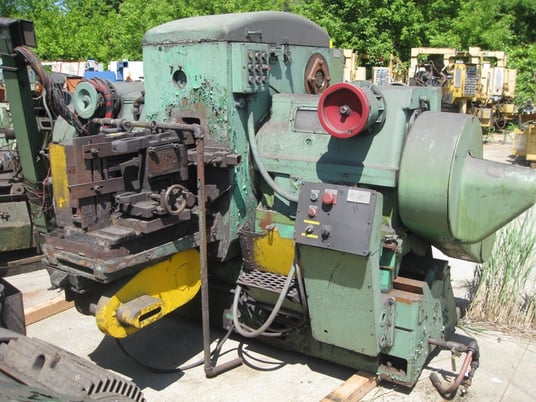 Besly #DH6-30, horizontal opposed thru-feed disc grinder, 30" x 2" x 1" wheel, (2) 60 HP, 220/440 V, 1974 - Image 1