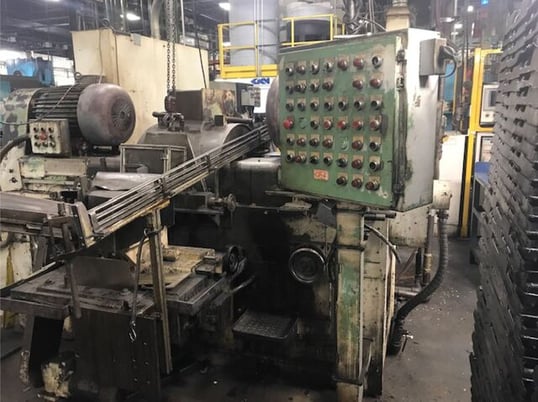 Gardner #2HD30-30, double opposed thru-feed disc grinder, 30" diameter wheels, (2) 75 HP, 220/440 V, 1965 - Image 4