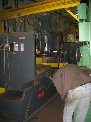 Blanchard #26HD-48, rotary surface grinder, 56" swing, 48" chuck, 23" vertical Range, 75 HP, 576/560 RPM, 1979 - Image 5