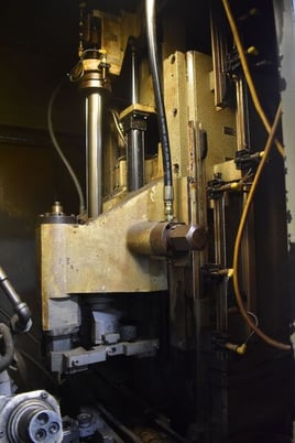 Pfauter #PE-150, gear hobber, 1994 - Image 5