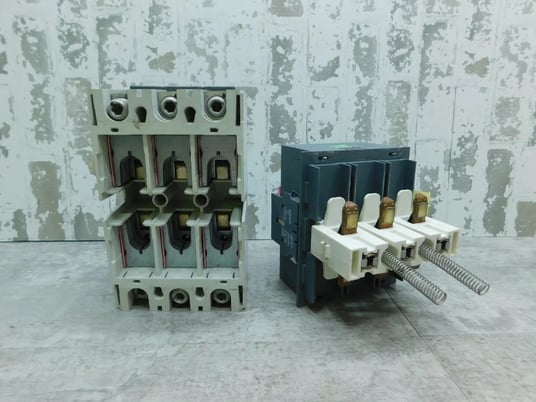 ABB Non-Reversing Contactor #A260N5-30, 3 Pole, 270 Amps, NEMA Size 5, Used - Image 7