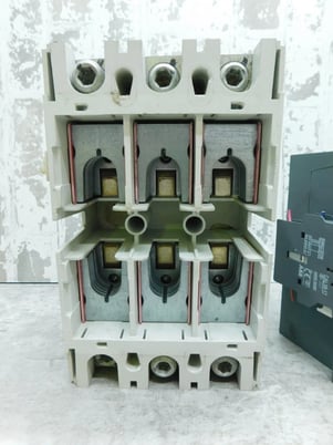 ABB Non-Reversing Contactor #A260N5-30, 3 Pole, 270 Amps, NEMA Size 5, Used - Image 8