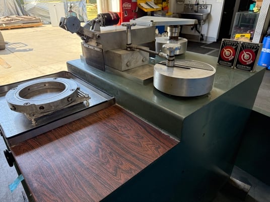 8" Strausbaugh #6BG, Polishing Lapping Machine, pneu down pressure, variable speed eccentrics - Image 2