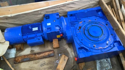 14.75 HP @ 1740 RPM, Rossi #MRV-250U02A, 11 KW, 40.00 :1 ratio - Image 1