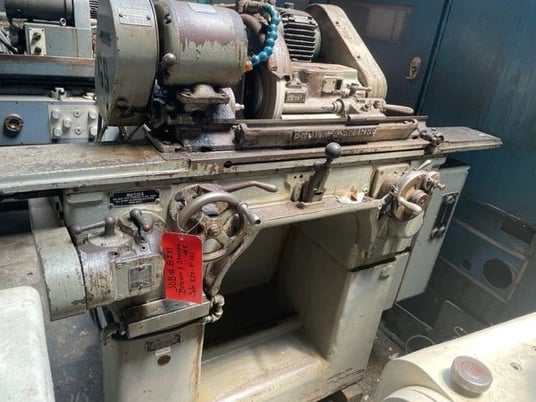 4" x 18" Brown & Sharpe #5, plain cylindrical grinder, 14" diameter x 2" width x 5" hole wheel, 3 HP, 1772 - Image 2