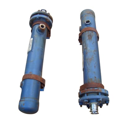 4.5 sq.ft., 150 psi shell, 150 psi tube, Itt Bell & Gossett #SU-42-2, shell & tube heat exchanger, 1995 - Image 1