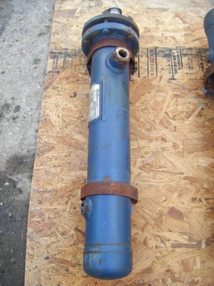 4.5 sq.ft., 150 psi shell, 150 psi tube, Itt Bell & Gossett #SU-42-2, shell & tube heat exchanger, 1995 - Image 9