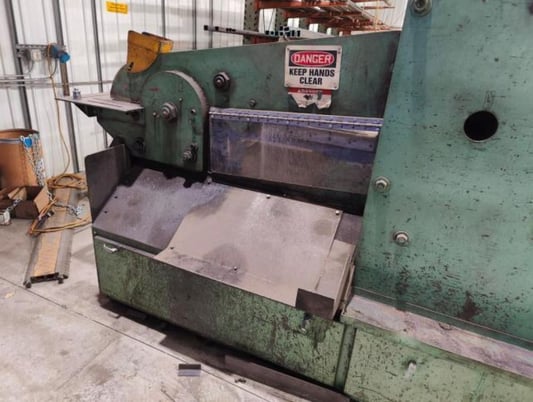 6" x 6" x 5/8" Piranha #PII140, Hydraulic Ironworker, 140 Ton, 20.5" Throat Depth, 20" L Blade, 16" x 36" - Image 2