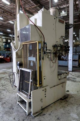 60 Ton, Niagara #E60, OBI press, 6" stroke, 18" Shut Height, 3" ram adj., 32" x21"bed, 90 SPM, air clutch & - Image 7