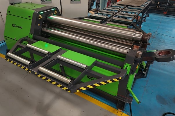 120" x 3/4" Gator #G4L-30/20, 4-roll hydraulic plate roll, linear guide - Image 1
