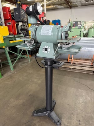 Central Machinery #46727, Tool Grinder, 0.5 HP, 115 V., 3400 RPm, 6" wheel max, arbor 1.25" diameter - Image 1