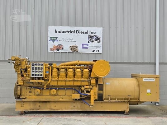 1750 KW Caterpillar, diesel generator set, 3-phase, 960 hours, 2520 HP 3516 engine - Image 1