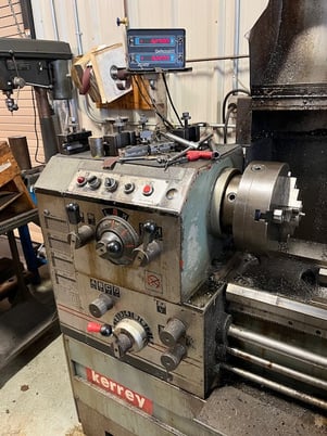 17" x 55" Kerrey Gap Bed Lathe, 24.8" gap, 1520 RPM, inch/metric, 3-jaw 10" chk, Aloris, 5C LCC, SR, digital - Image 3