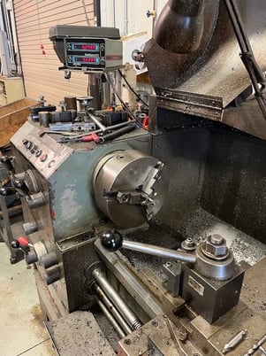 17" x 55" Kerrey Gap Bed Lathe, 24.8" gap, 1520 RPM, inch/metric, 3-jaw 10" chk, Aloris, 5C LCC, SR, digital - Image 4