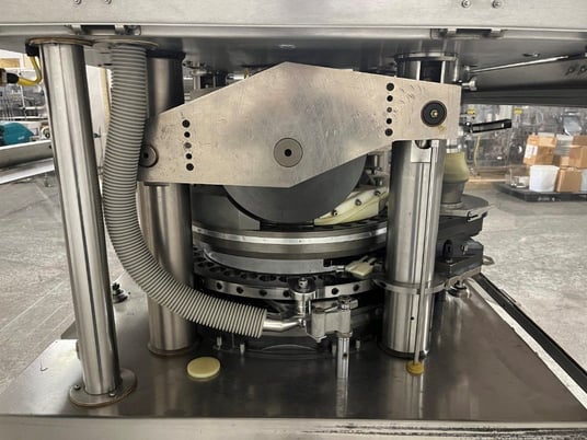 Manesty #M2-I, Tablet Press, Rebuilt by IPR, 39-Station, Single Sided w/Force Feeder & Hopper, 10 HP, 1760 - Image 11