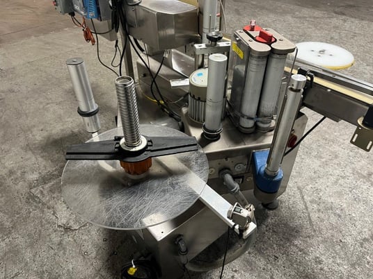 Labelstar #LS4000DX, Wrap-Around Labeler, Single-Head w/Feed Conveyor & Timing Wheel, 1/8 HP, 250 RPM, 130 V - Image 10