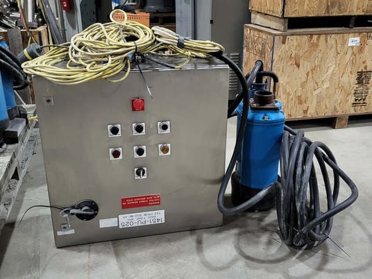 132 GPM @ 93' TDH, Toyo #DXL7.5-1, submersible pump with control panel, 7.5 HP - Image 1