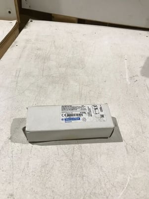 Telemecanique sensor & switch xcspa791 new w box - Image 1