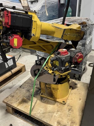 Fanuc, ArcMate 100iBe, 6-Axis Arc welding robot with RJ3iB control, 6 Kg, 1373mm reach - Image 1