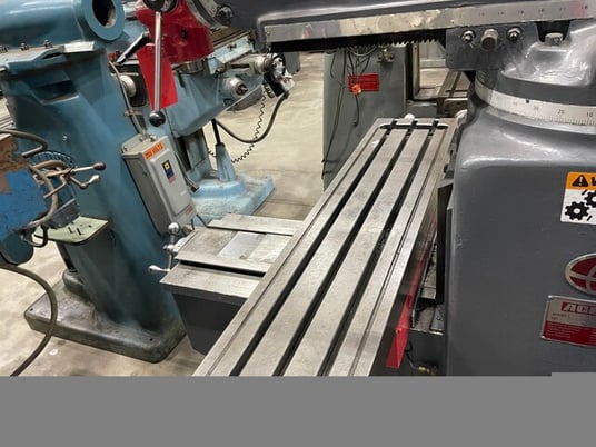 Acer, vertical knee mill - Image 5