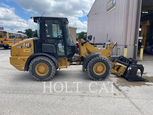 Cat 906 CAB, Wheel Loader, 545 hours, S/N: MZ600532, 2023 - Image 2
