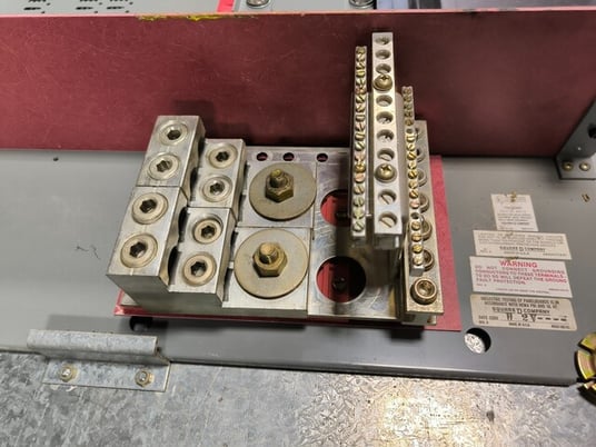 1200 Amp. Square D #HCWM-I-Line, Panelboard, 3 phase, 120/208 VAC, 4 W, 56 Space - Image 5