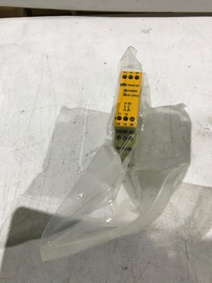PILZ PNOZX7 Safety Relay NEW - Image 1