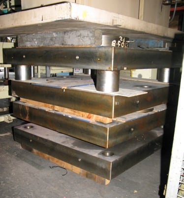 1140 Ton, Frame only -no cylinders included, 48" LR x 66" FB, 4-post, approx 82" daylight, #2059 - Image 1