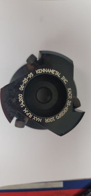 KennaMetal #KACR 3S-K90BPD 100R, 3" outside dimension, 90&deg; face mill, 1" pilot diameter, (3 available) - Image 2