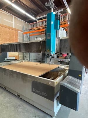 Flow #Mach-300-3015, waterjet cutting, 118.11" X, 59.06" Y, 6" Z, 50 HP, 94000 psi, FlowMaster PC-Based - Image 4