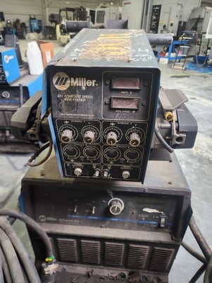 Miller #DeltaWeld-452, mig welder with S62 wire feed - Image 1