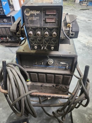 Miller #DeltaWeld-452, mig welder with S62 wire feed - Image 5