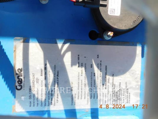 Genie Industries GS1330, Articulated Boom Lift, 111 hours, S/N: GS30MD-4247, 2021 - Image 1