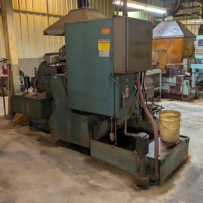 Cincinnati Milacron No. 220-8 Mdl. DR, centerless grinder, 3" work rest, 24" x 8" x 12" hole wheel, 20 HP - Image 4