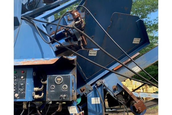 Peterson Pacific #2400A, Wood Grinder, 425 HP Diesel Engine, 1998 - Image 3